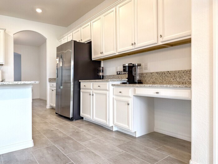 Building Photo - 11305 Shady Blossom Dr