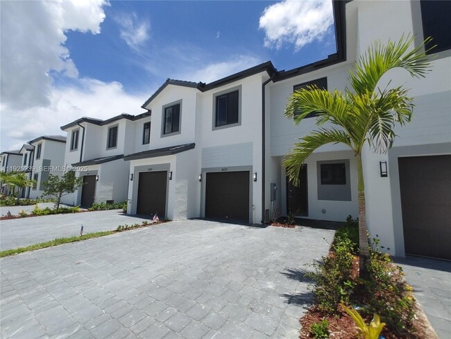 Building Photo - 34513 SW 191st Ave