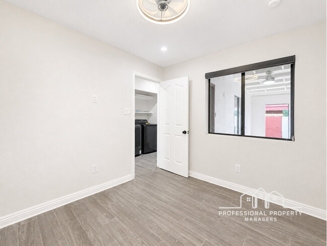 Building Photo - 2-bedroom, 2-bathroom home in Casitas Del Valle Townhouses