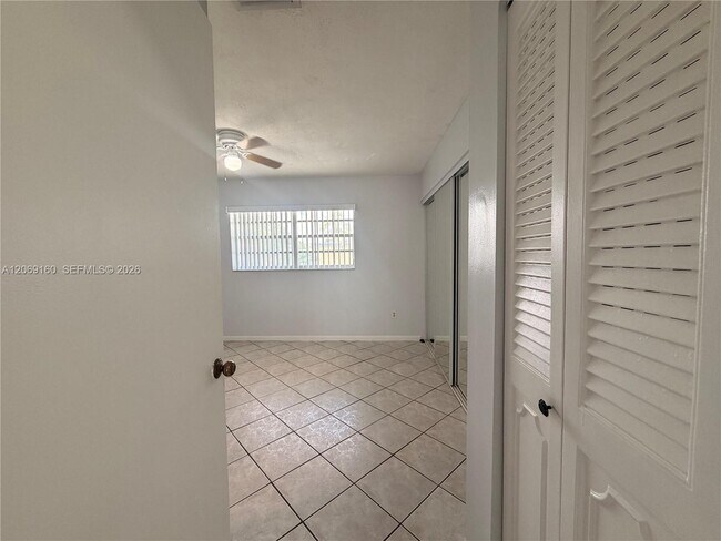 Building Photo - 8380 SW 154th Ave