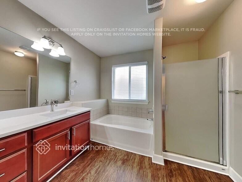 Building Photo - 18404 104th St Ct E