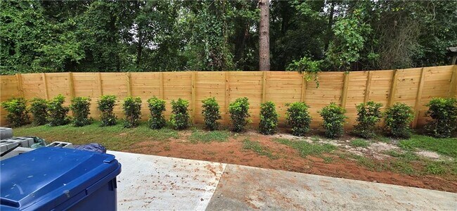Building Photo - 1171 Gateview Dr SW