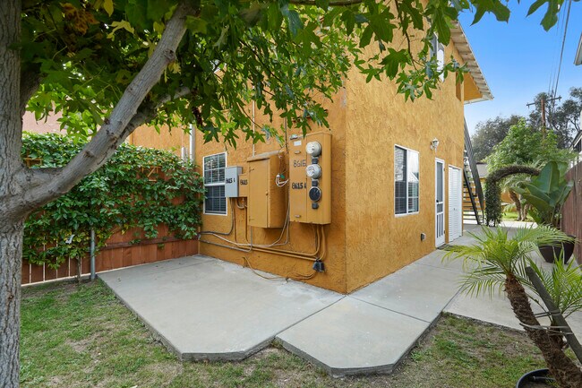 Building Photo - 8615 Higuera St