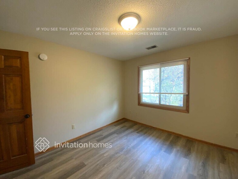 Building Photo - 14371 Raven St NW