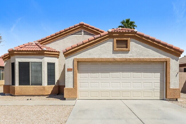 Primary Photo - 15538 W Lisbon Ln