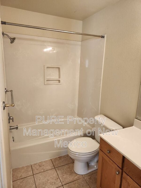 Building Photo - 3004 Calla Lilly Ln