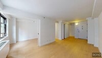 Building Photo - 222 E 39th St