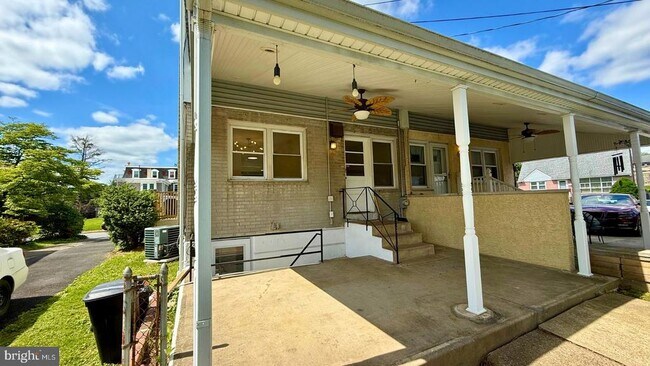 Building Photo - 4 Collier Cir