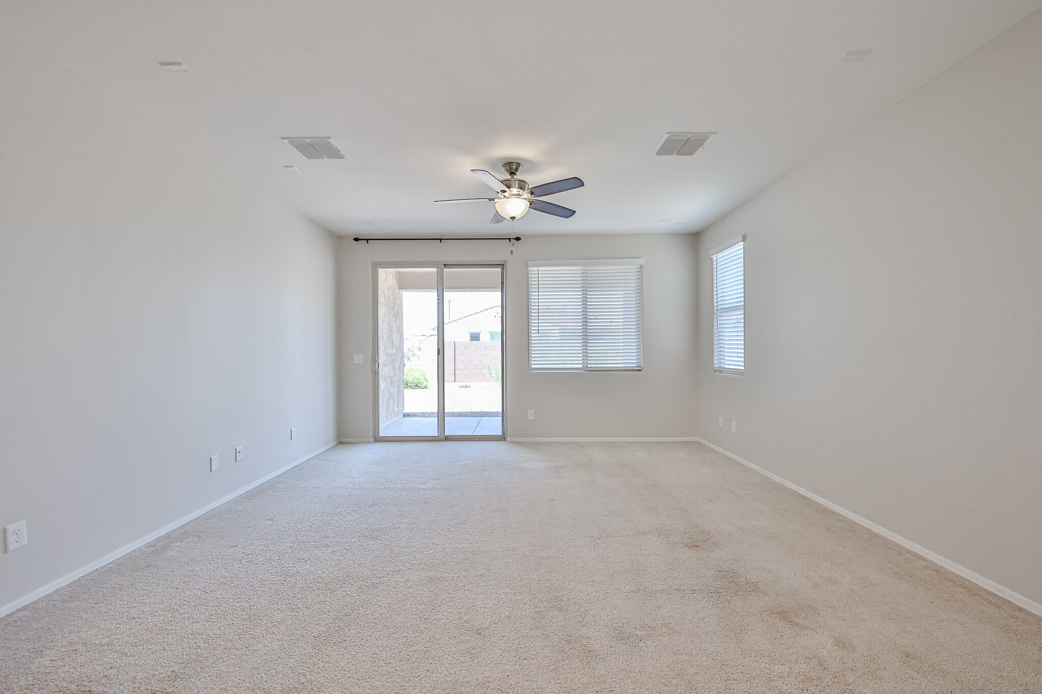 Great Room - 18172 W Vista Norte St
