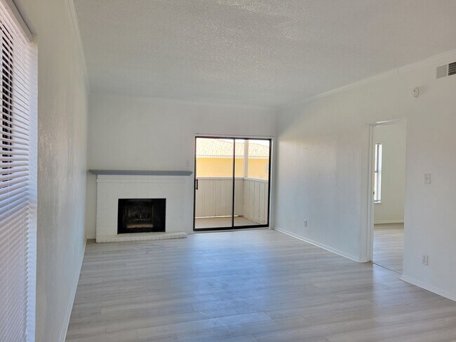 Primary Photo - LUXURY LARGE UNIT IN EAST CLOVIS ALL NEW I...