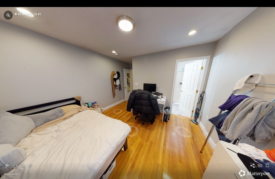 Building Photo - 83 Windsor St