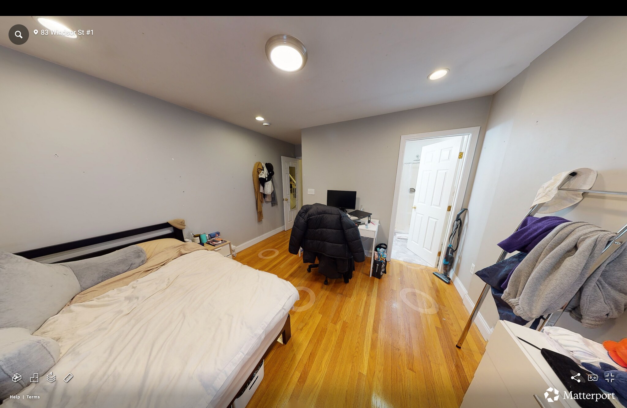 Building Photo - 83 Windsor St