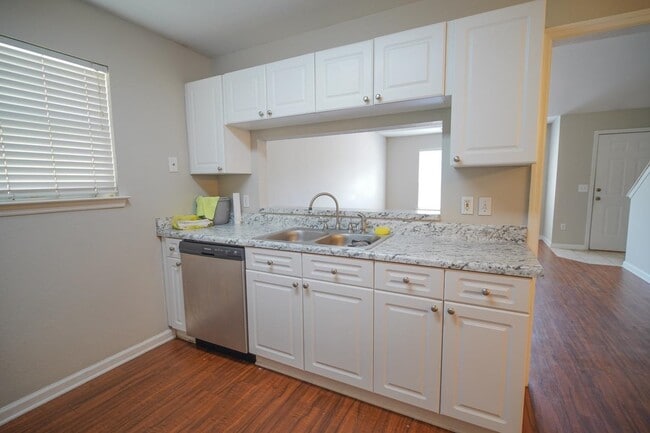 Building Photo - 2788 Westbrook Ct