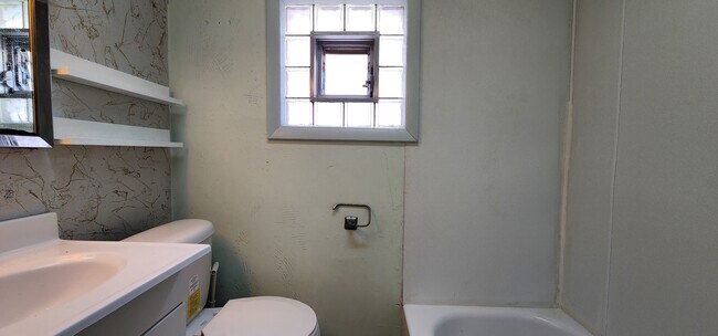 Building Photo - 5717 W Eddy St