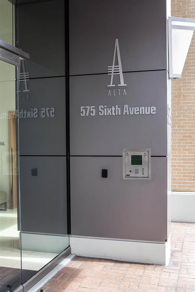Building Photo - 575 Sixth Ave