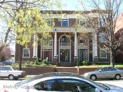 Primary Photo - 1107 W Grace St