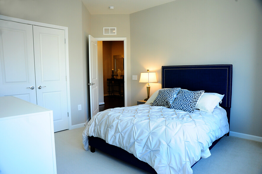 #1 of 2 Regular Bedroom - 3969 Norton Place