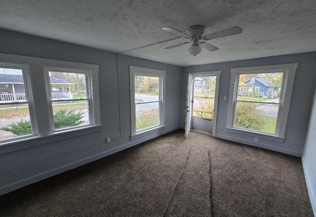 Building Photo - 1601 Grafton Rd