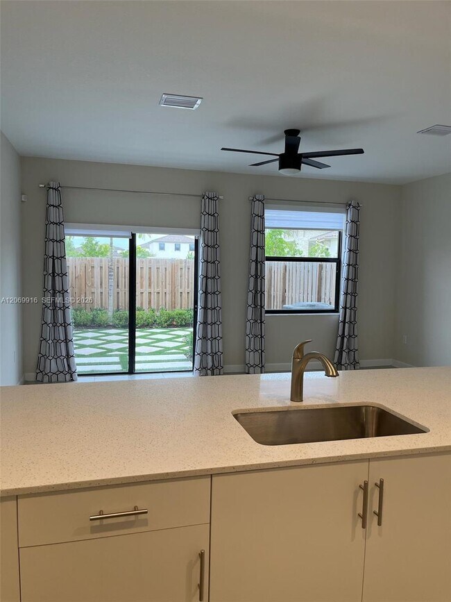 Building Photo - 11889 SW 245 Ter