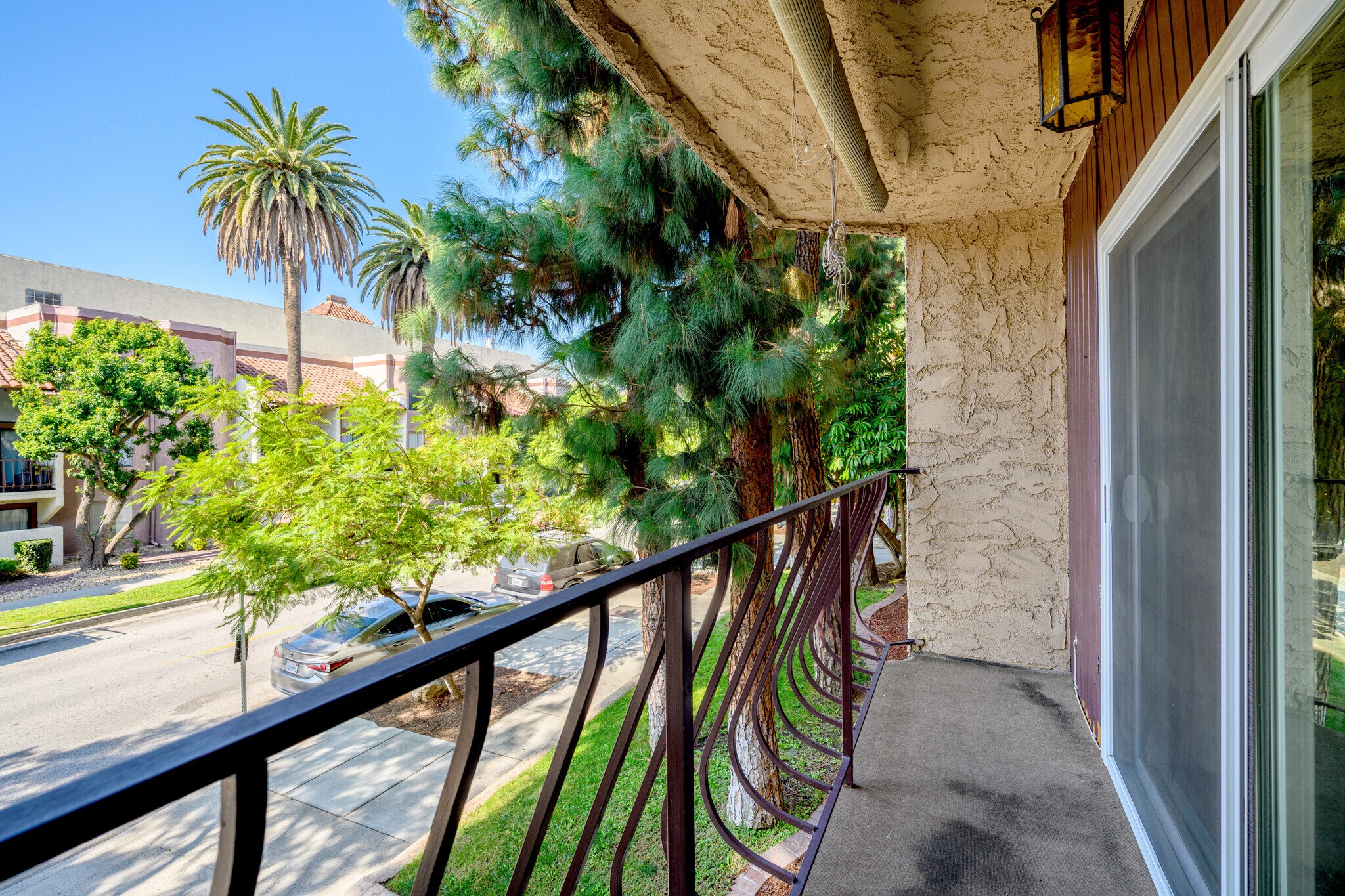 Building Photo - 310 N Jackson St