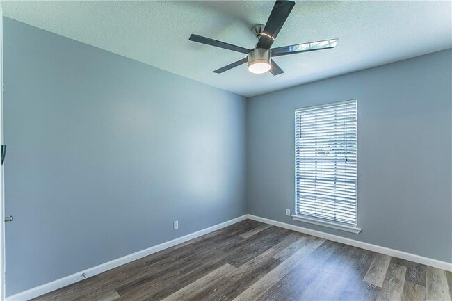 Building Photo - 1171 Angelina St