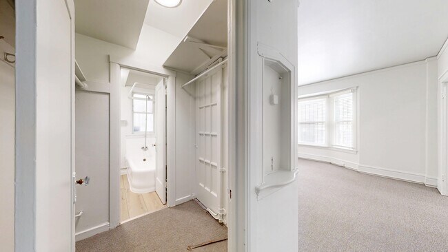 Building Photo - 505 Taylor St
