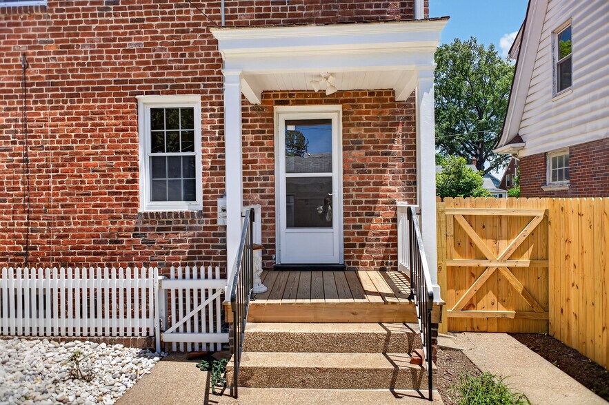 Building Photo - 3208 Griffin Ave
