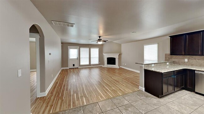 Building Photo - 11305 NW 94th St