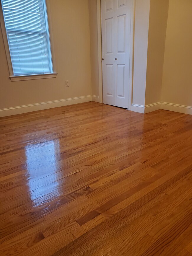 Bedroom Closet - 27 Bridges St
