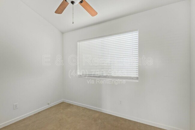 Building Photo - 505 N 16th Ave