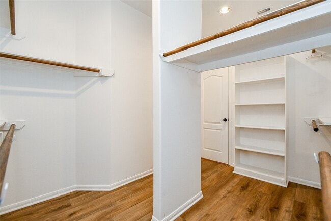 Building Photo - 26514 Forest Pine Ln