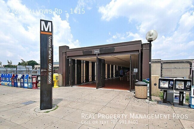 Building Photo - 2726 Gallows Rd