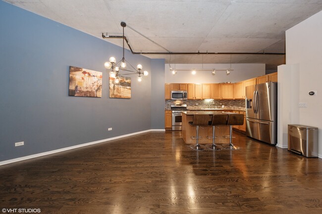 Kitchen features island - 849 N Franklin St