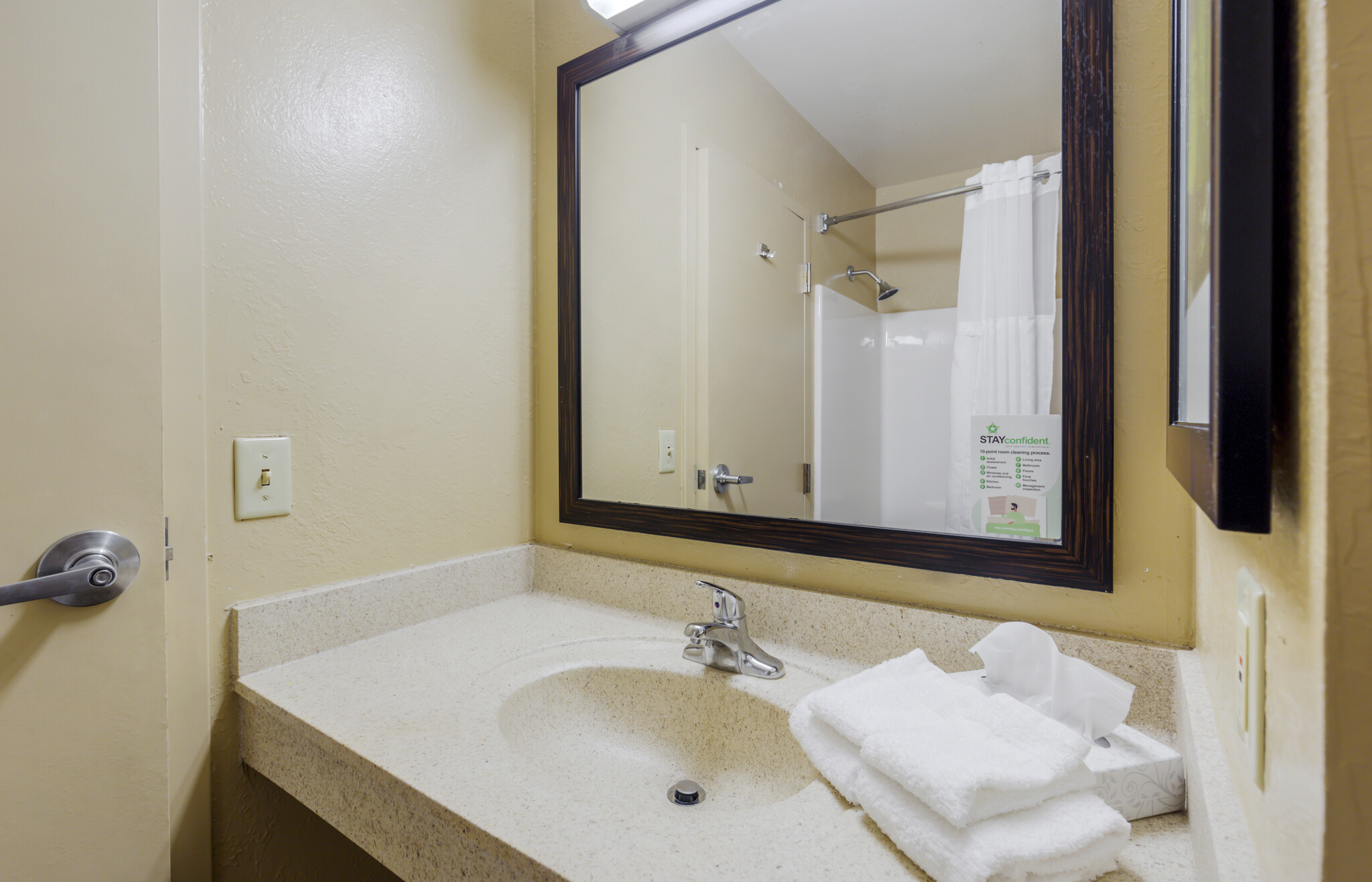 Building Photo - Furnished Studio-Fayetteville - Owen Dr.