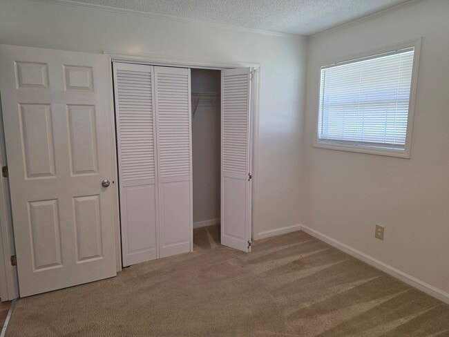 Building Photo - 159 Hazeldale Ln. New Bern, 2 Bedroom, 1 bathroom,  duplex