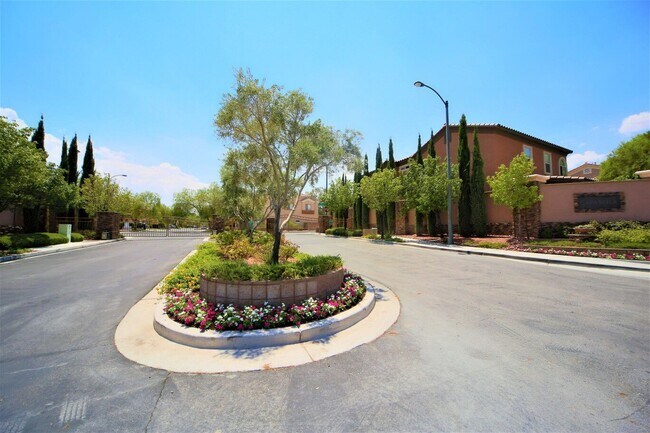 Building Photo - 5991 Bassio Ave