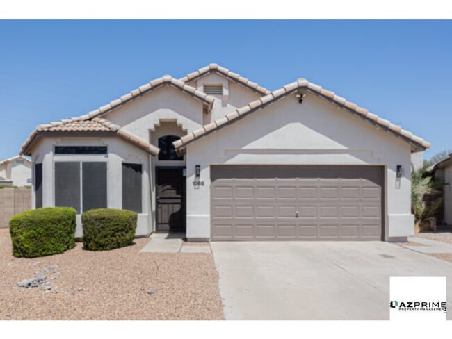 Building Photo - Stylish 3/2 Tempe House with Poolside Bliss!
