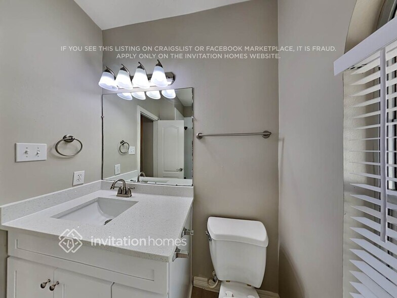 Building Photo - 28919 Hidden Lake Ct