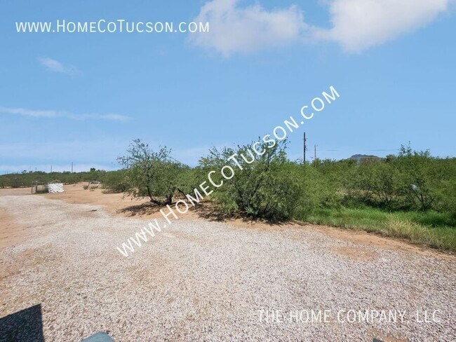 Building Photo - 6011 S Arrow Rd