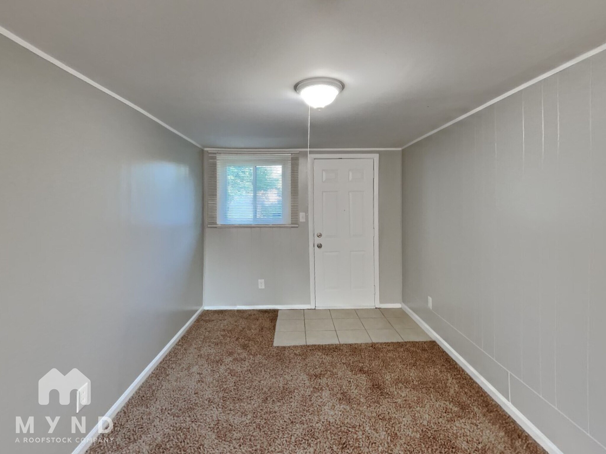 Building Photo - 3049 Bluefield Dr