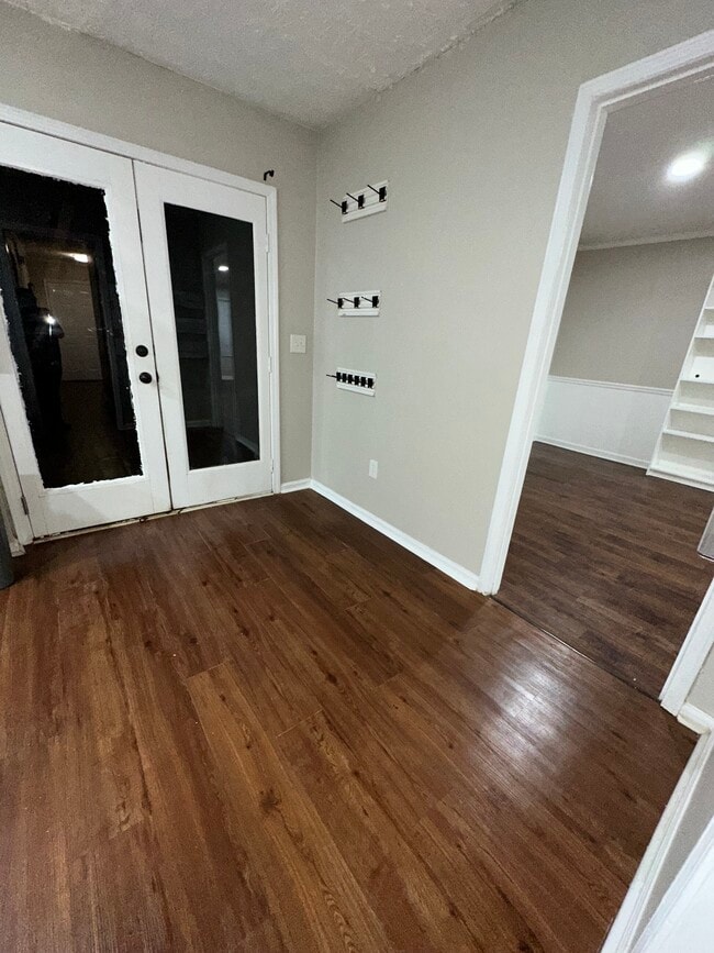 Building Photo - 1426 Riverline Trail