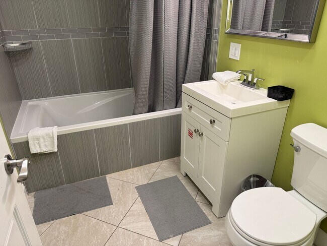 Building Photo - Pet Friendly!!!!