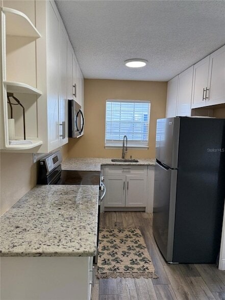 Building Photo - 313 Dirksen Dr