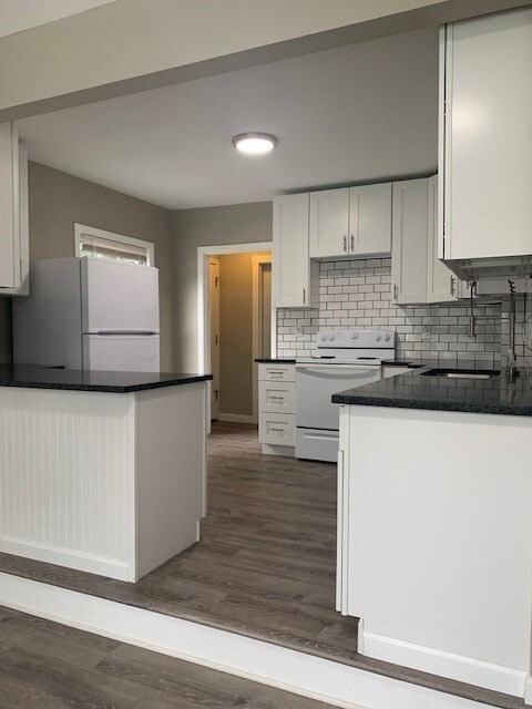 Building Photo - 4703 Sunset Ave