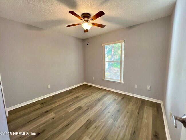 Building Photo - 2669 Lantana Lakes Dr E