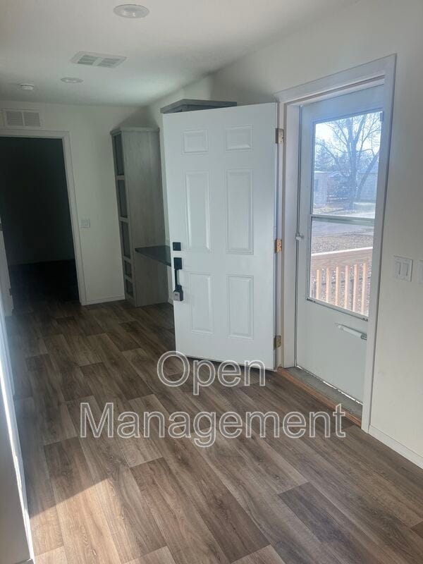 Building Photo - 18-1015 Gibraltor