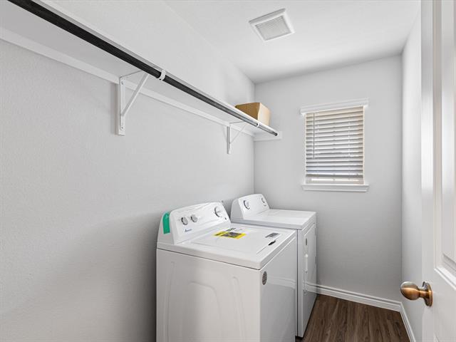 Building Photo - 1604 Luke St