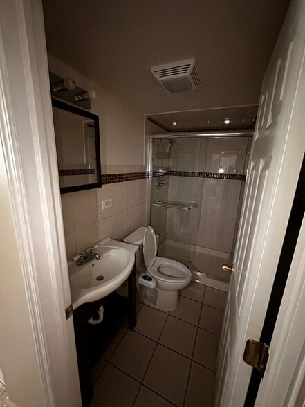 Building Photo - 5238 N Larned Ave