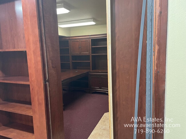 Building Photo - 1705 Aquila Dr