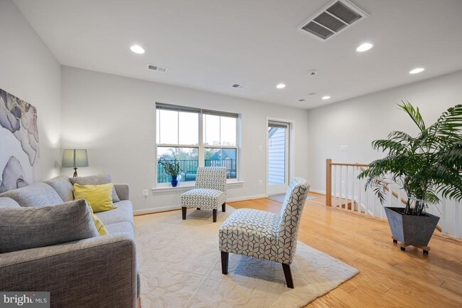 Building Photo - 5509 Valmarana Way